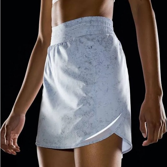 Lululemon hotty hot  size 12 tall High-Rise Skirt *Long Gravel Dust Pastel Blue - Picture 1 of 7